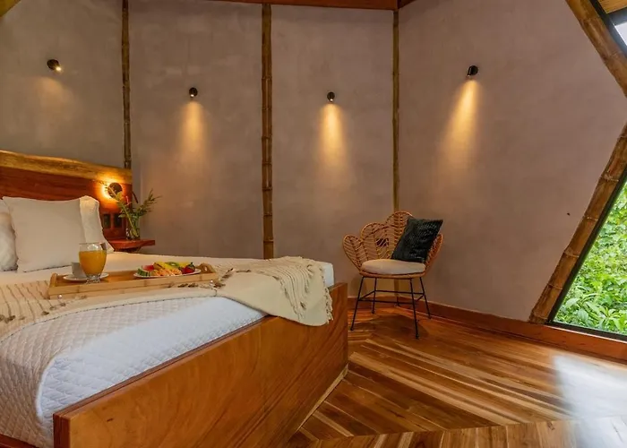 Hébergement de vacances Monteverde El Tigre Hideaway Casa Colmena
